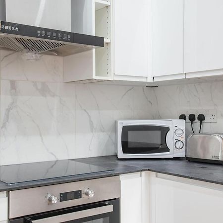 דירות לונדון Comfortable Flat In Hammersmith מראה חיצוני תמונה
