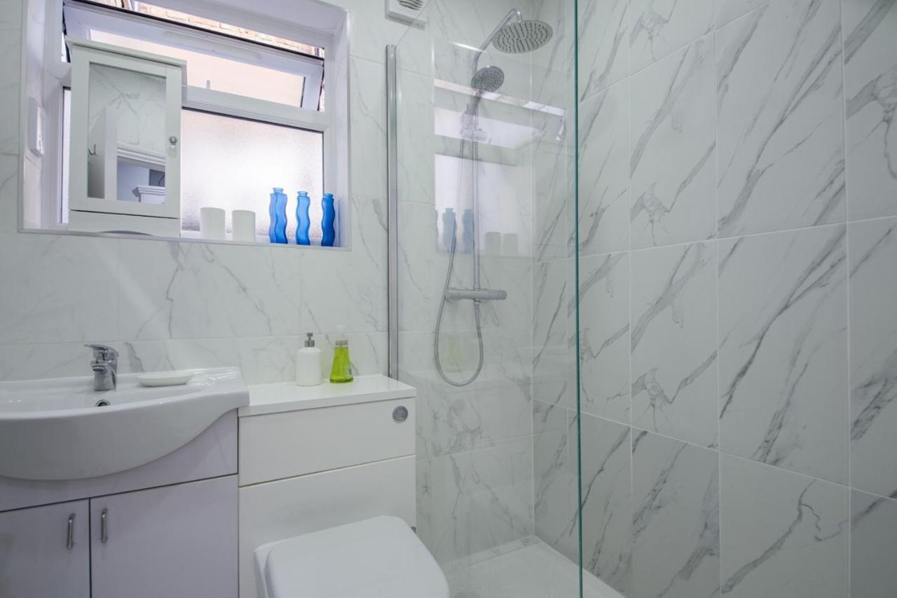 דירות לונדון Comfortable Flat In Hammersmith מראה חיצוני תמונה
